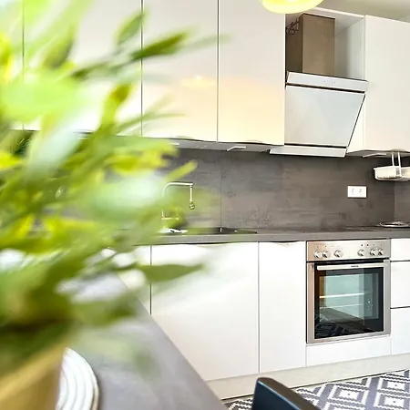 Comfy Apartment Mit Garten In Koeln Zewnętrze zdjęcie
