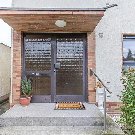 Comfy Apartment Mit Garten In Koeln Zewnętrze zdjęcie