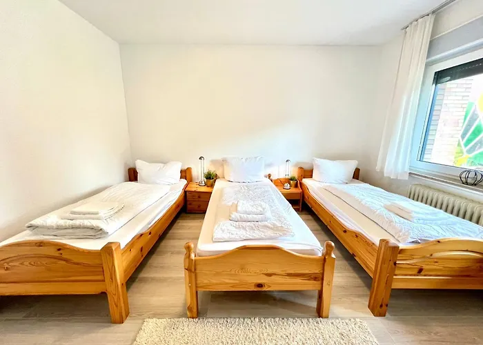 Comfy Apartment Mit Garten In Koeln