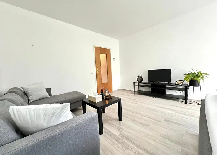 Comfy Apartment Mit Garten In Koeln